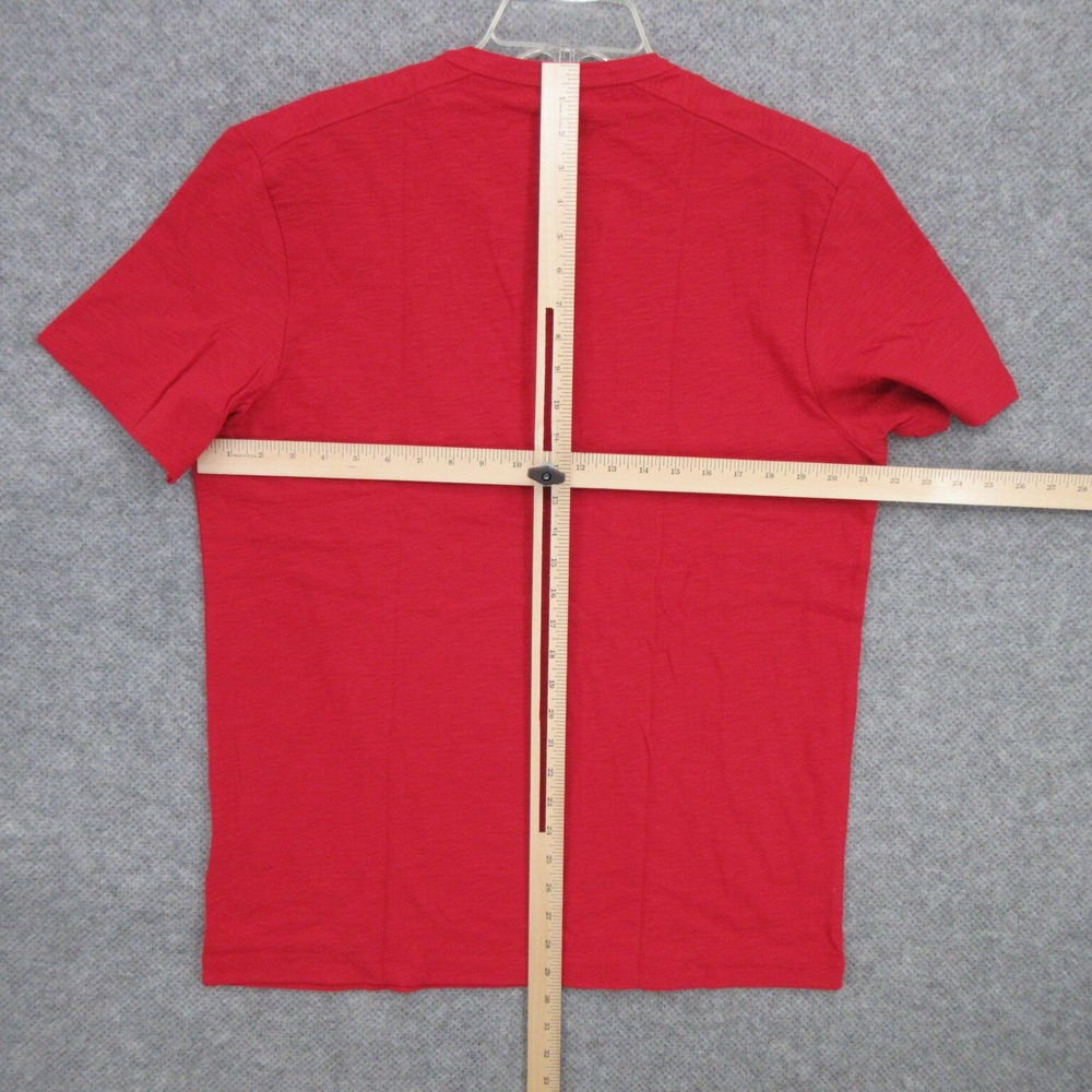 GUESS Mens Shirt Extra Large Henley Red Pullover Half Button Short Sleeve New - Picture 3 of 10